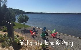 Fife Lake Lodge 3*